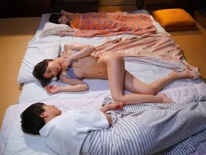 Nghe tiếng rên rỉ bên cạnh trong KTV kích thích sự xâm nhập của nữ hoàng khí chất